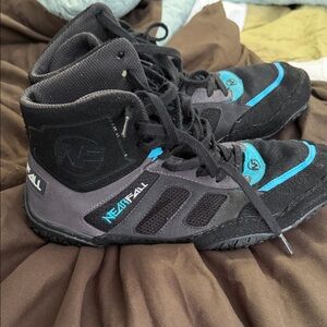 Men's Black and Blue wrestling shoes